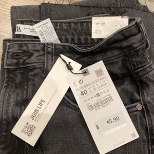 Zara NWT size 40 (US 8) black denim